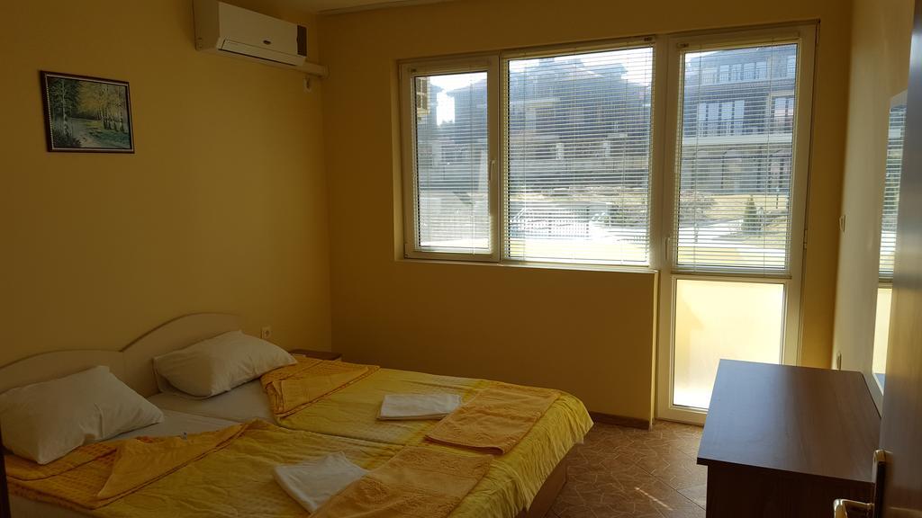 Villa Krisia Apartments Sozopol Buitenkant foto