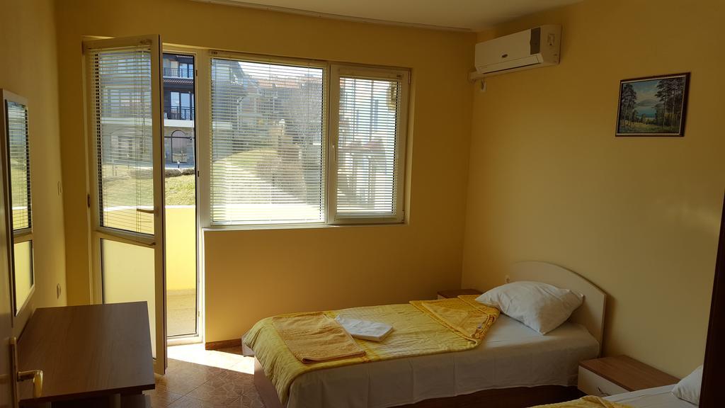 Villa Krisia Apartments Sozopol Buitenkant foto