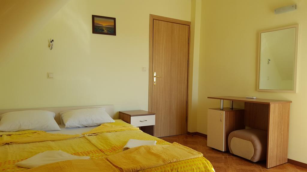 Villa Krisia Apartments Sozopol Buitenkant foto
