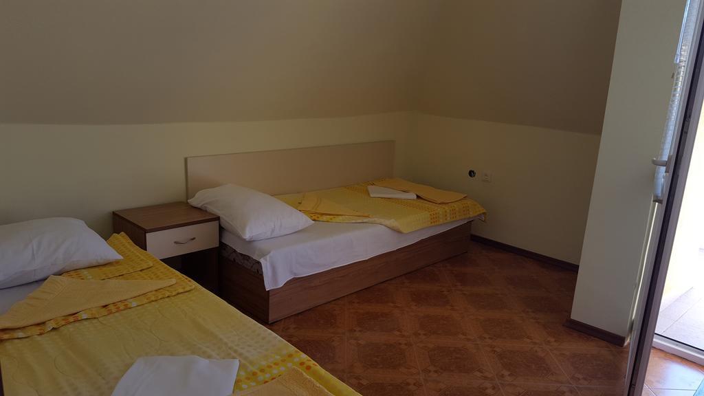 Villa Krisia Apartments Sozopol Buitenkant foto